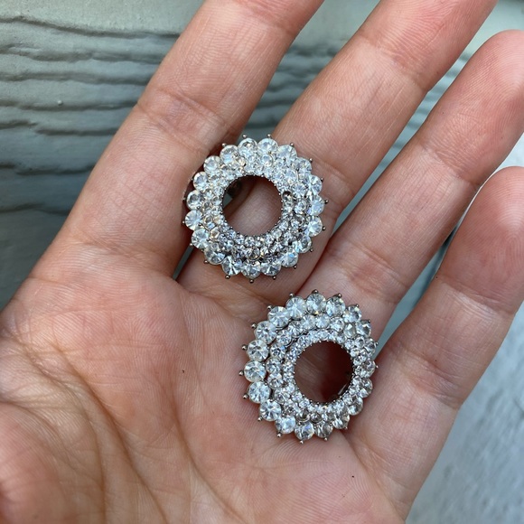 Diamond Style Earrings - Picture 3 of 9